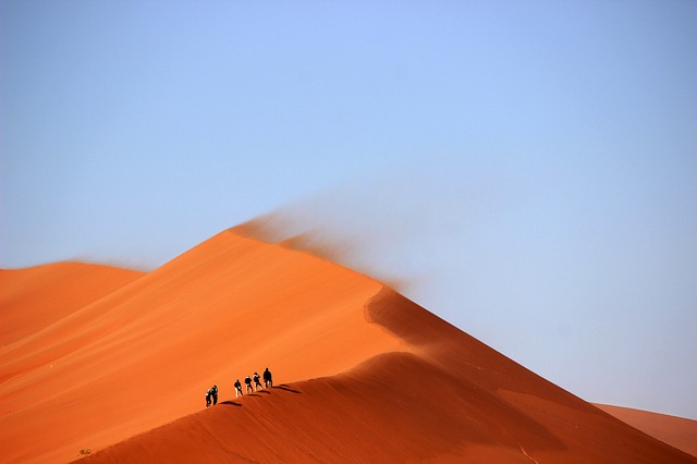 sand-dunes-691431_640.jpg